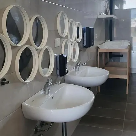 Idro Glamping Boutique Campingplads *